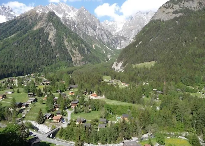 Chalet- Dil Arom- Geschlossener Garten By Interhome *